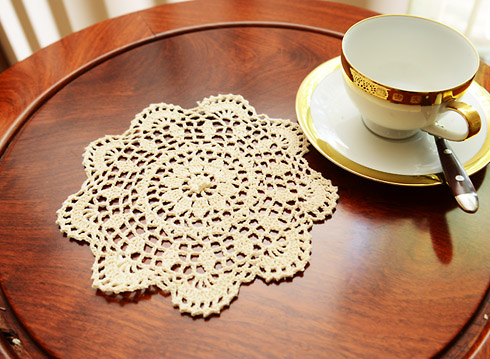 Crochet Round Doilies. 8" Wheat color ( 6 pcs set)